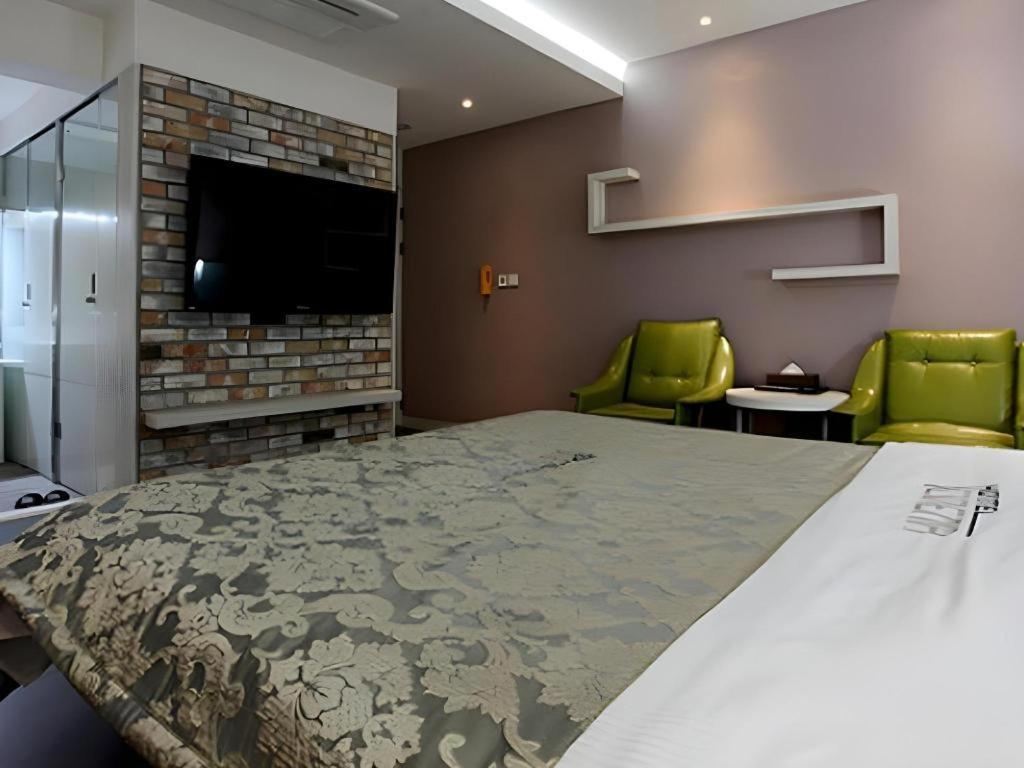 Hotel Cinema Seul Esterno foto