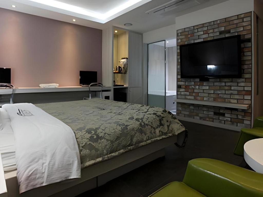 Hotel Cinema Seul Esterno foto